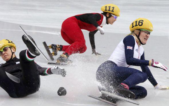 李坚柔在索契冬奥会500米女子短道速滑中速滑。（图片来源：Chinadaily）